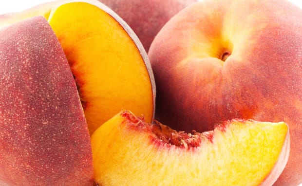 Refresh and Recover: Peach Sweet Tea Smoothie