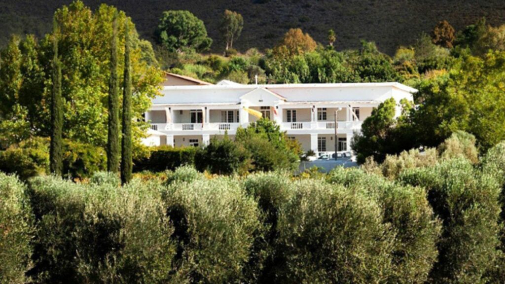 Karoo Art Hotel