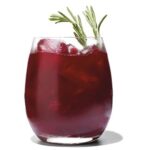 10 Low-Calorie Cocktails Worth Sipping On This Summer