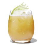 10 Low-Calorie Cocktails Worth Sipping On This Summer