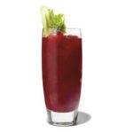 10 Low-Calorie Cocktails Worth Sipping On This Summer