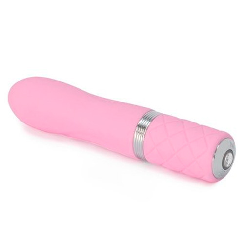 Here’s Why This Mini Vibrator Is My Sneaky New Travel Essential