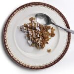 A Healthy Apple Crumble Recipe That’s Perfect For The Weekend